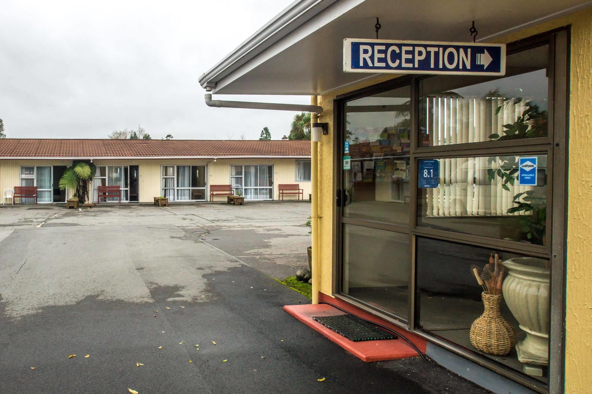 Ascot Motor Lodge Westport Extérieur photo